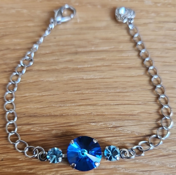 Blue Crystals & Silver Chain Bracelet, Hand Crafted - Picture 7 of 12